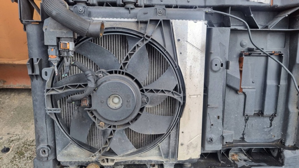 Купить Peugeot 2008 208 1.4 1.2 vti hdi ремень передний радиатор воды вентилятор