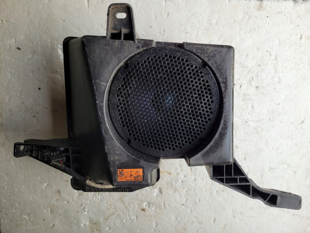 Купить Сабвуфер harman kardon mercedes-benz оригинальный номер a1648203502