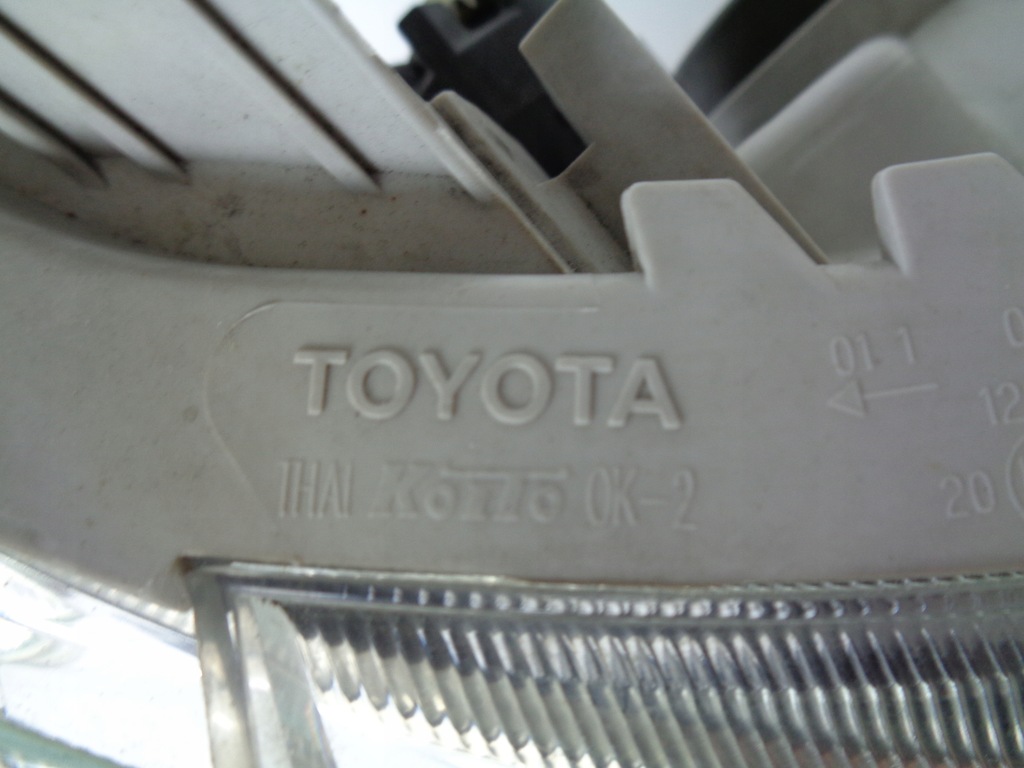 фото №6, Лампа правая фара toyota hilux 08-12