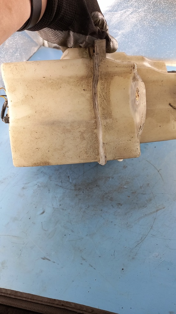 фото №6, Бачок. жидкость do омывателя volvo s60 02r 2.4d5