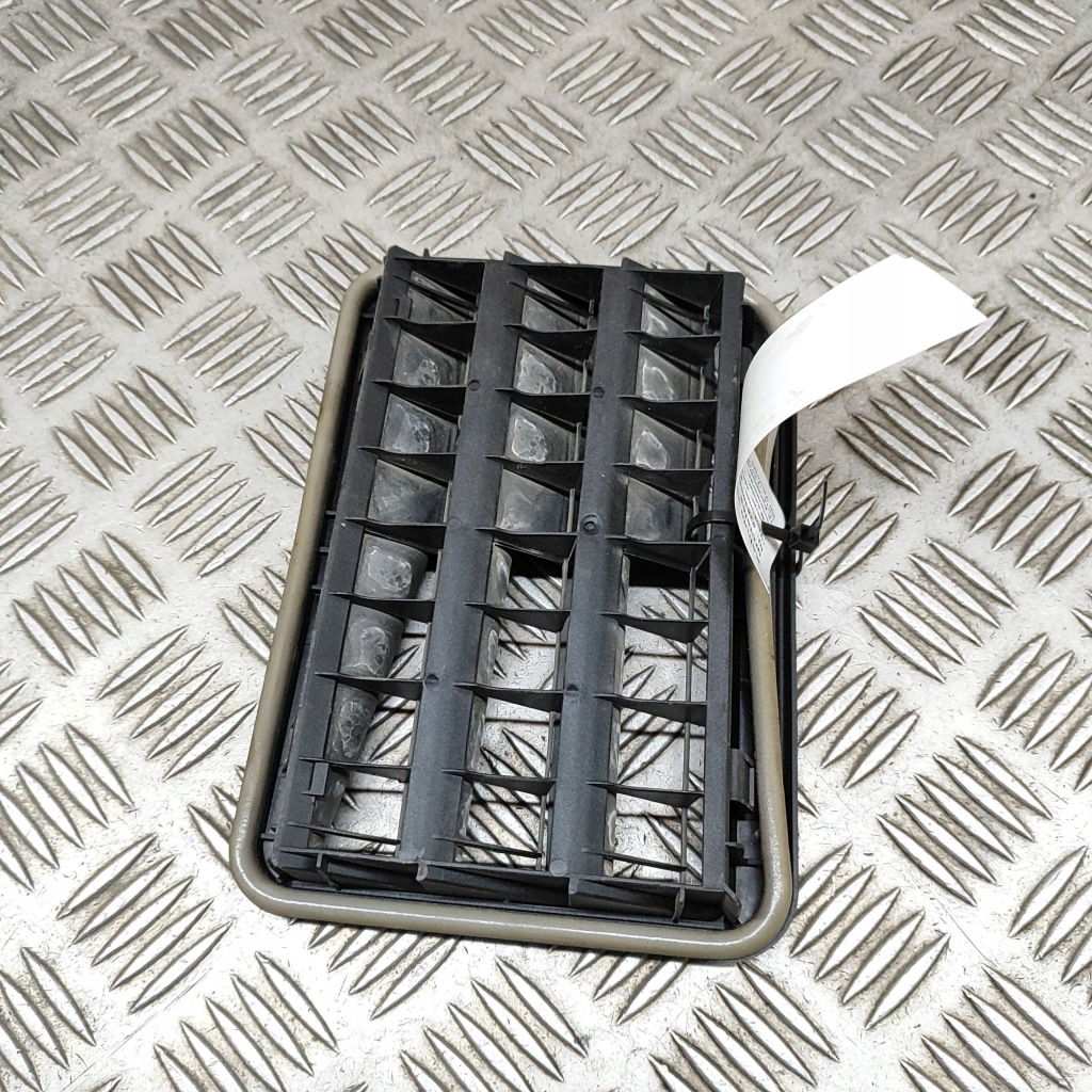 фото №5, Bmw x5 g05 2019 решітка вентиляційна pod бампером заднім