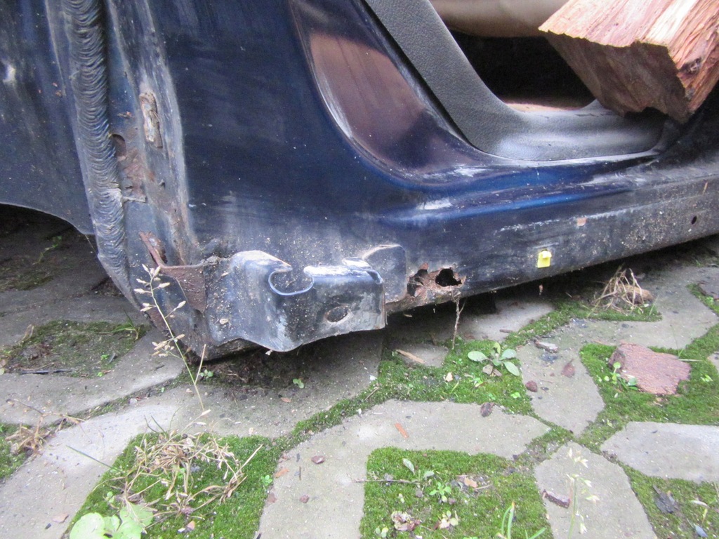 фото №11, Hummer h3 крыло четверть правый задняя + стекло