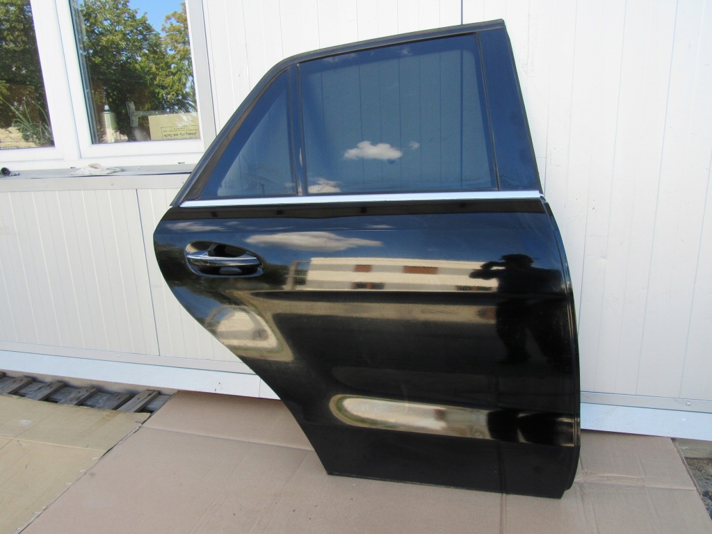 фото №2, Mercedes ml w164 дверь правое задние задняя