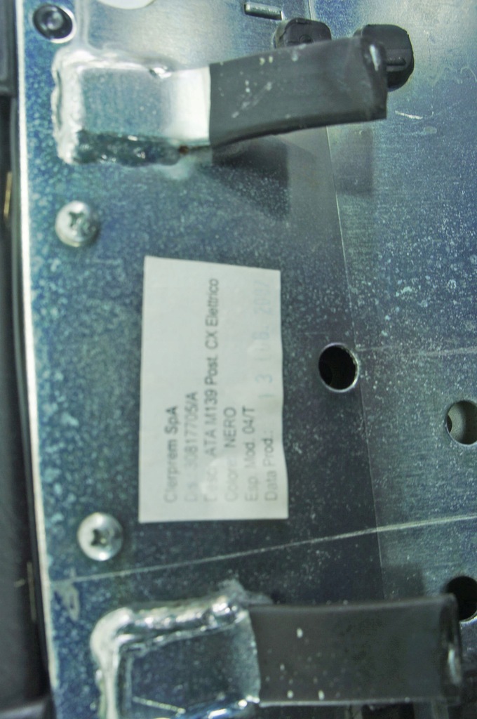 фото №7, Ip151 maserati quattroporte v подголовник сиденье