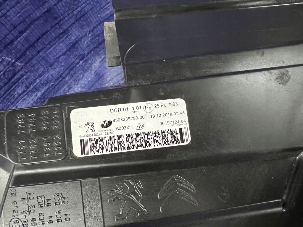 фото №7, Peugeot expert iii 16- права лампа ксенон