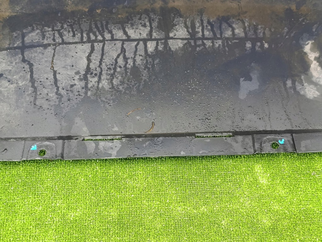 Jeep cherokee v 5 kl 2014- бампер перед передній решітка середня Оригінал