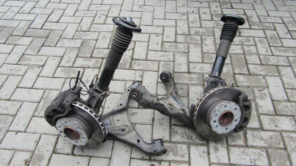 фото №1, Mercedes sprinter 907 910 2.0 cdi ступица поворотный кулак правая перед