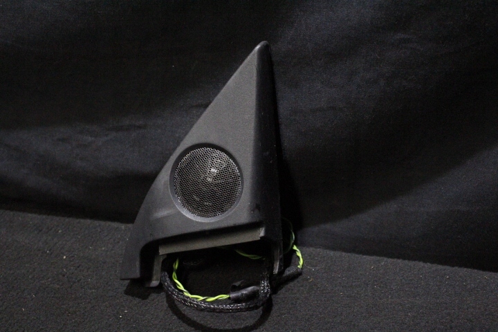 фото №1, Треугольник зеркало правый динамик hifi bmw e63 e64