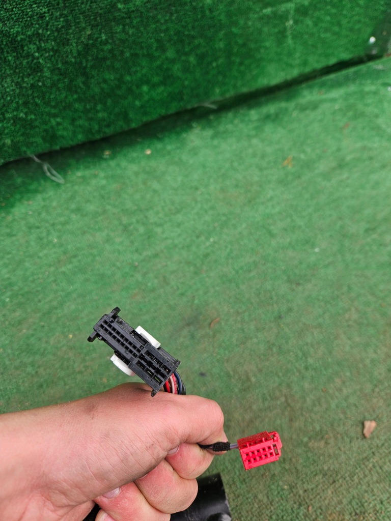 Фаркоп  3v9803881a 3v0971541a skoda superb iii в Україні