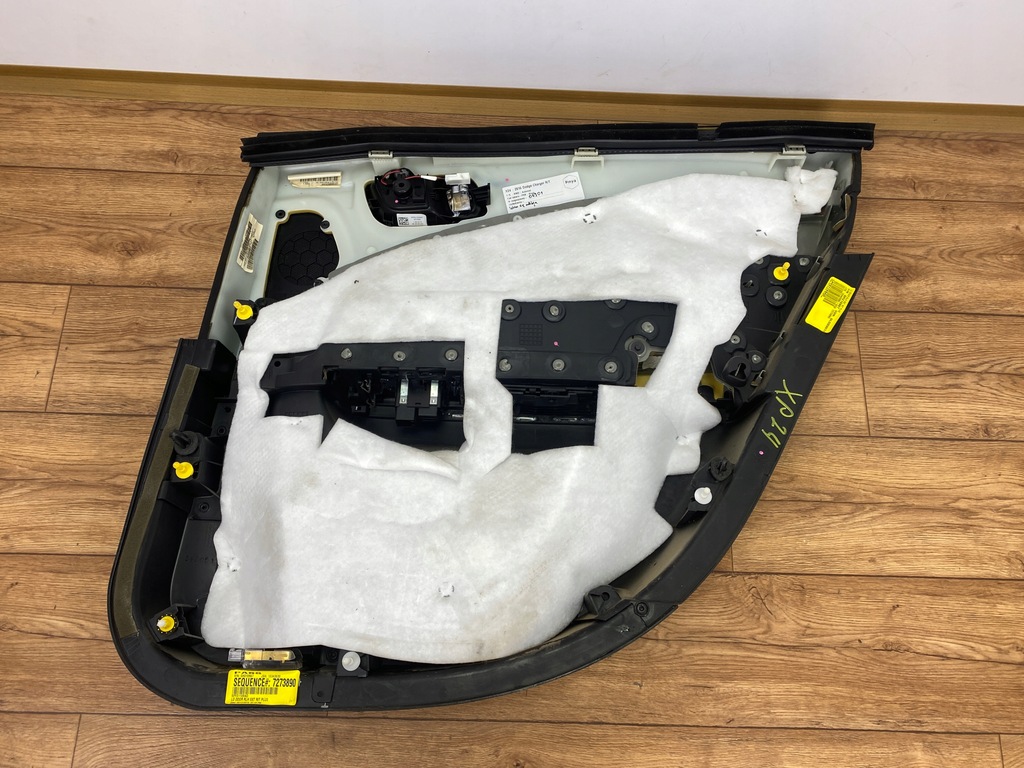 фото №8, Обшивка дверь левый задняя dodge charger 2015+ usa