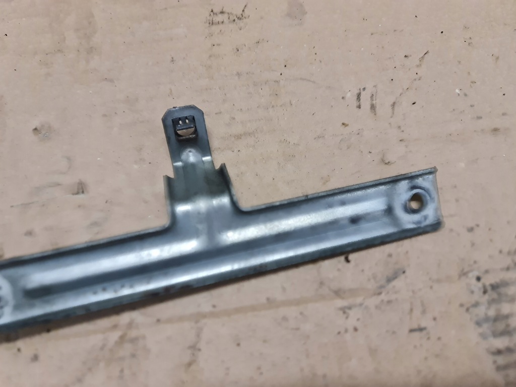 фото №5, Кронштейн верхньої захист audi a8 d2 4.2 077103948