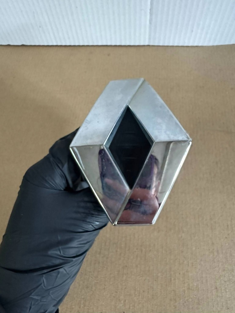 фото №2, Значок эмблема renault megane 8200145816