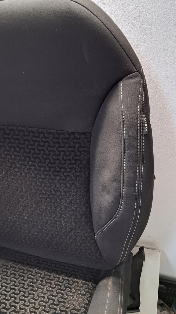 фото №4, Citroen c3 ii обшивка сиденье сиденье + спинка