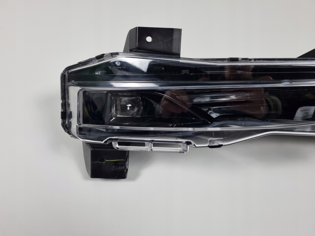 фото №3, Tesla model s plaid 2022- противотуманная фара левый перед led p1649247-00-c