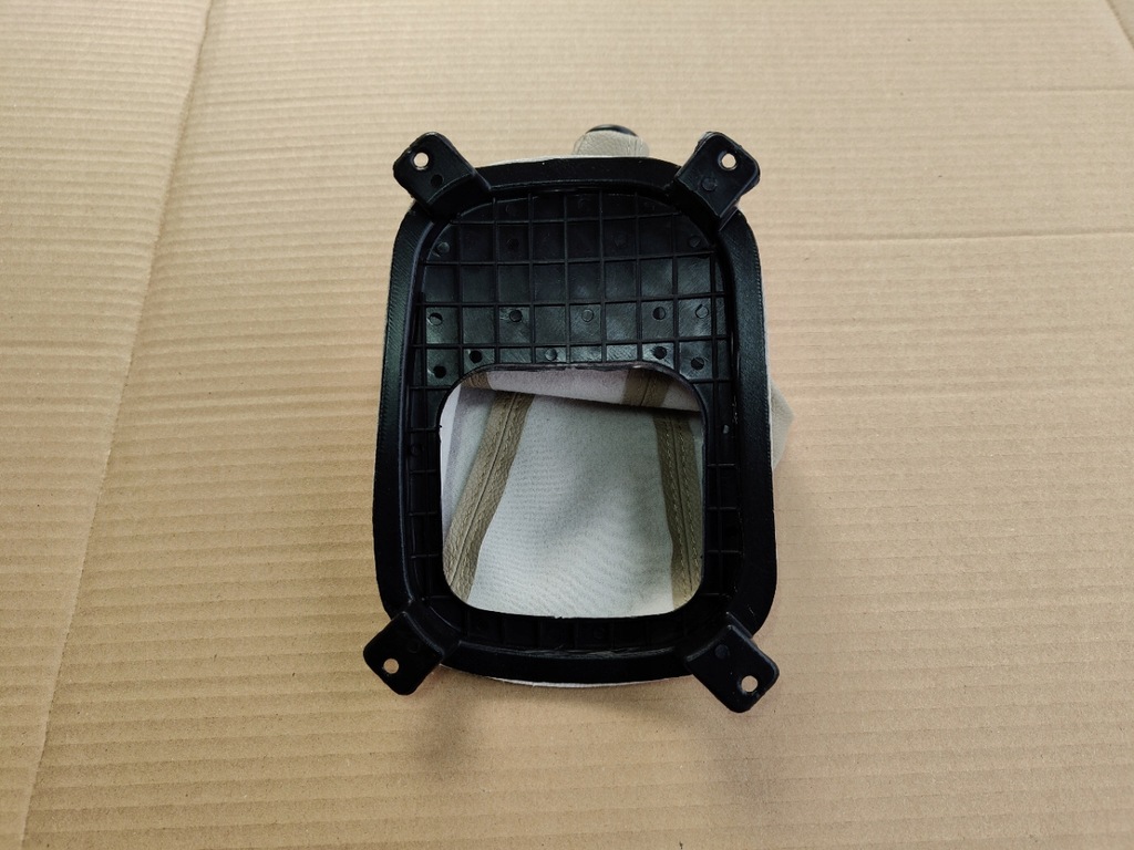 фото №6, Чехол рычаг переключения передач с рамка бежевый do kia sportage 2 ii