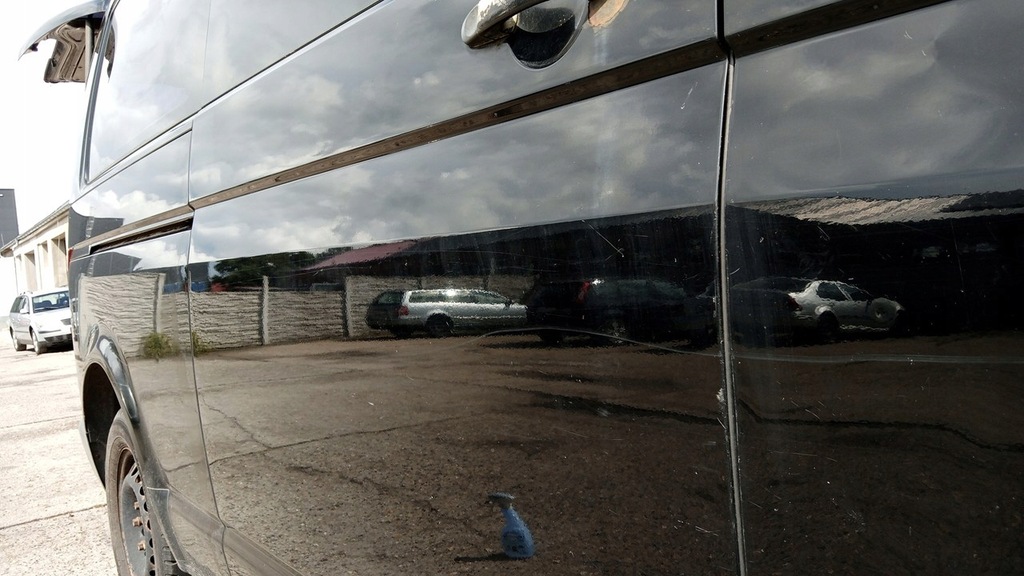 фото №13, Volkswagen transporter v t5 дверь правое задние сдвижные l051 чёрные