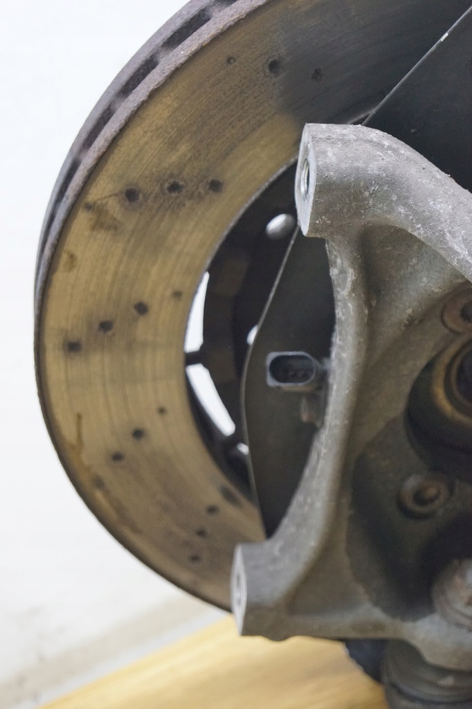 фото №9, Поворотний кулак важелі диск лівий перед audi r8 420