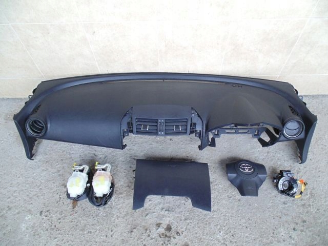 фото №1, Приборная панель консоль подушка безопасности toyota rav4 2008r. anglik