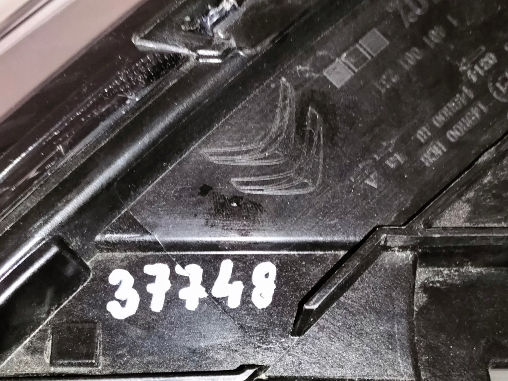 Купить Лампа передняя фара правая citroen jumpy iv 24- full led vision