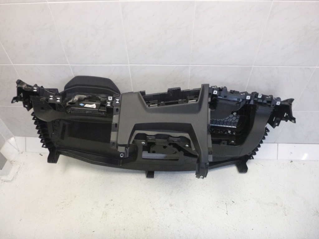 фото №7, Audi q4 e-tron панель приладів приладова панель панель приладів czarna nowa