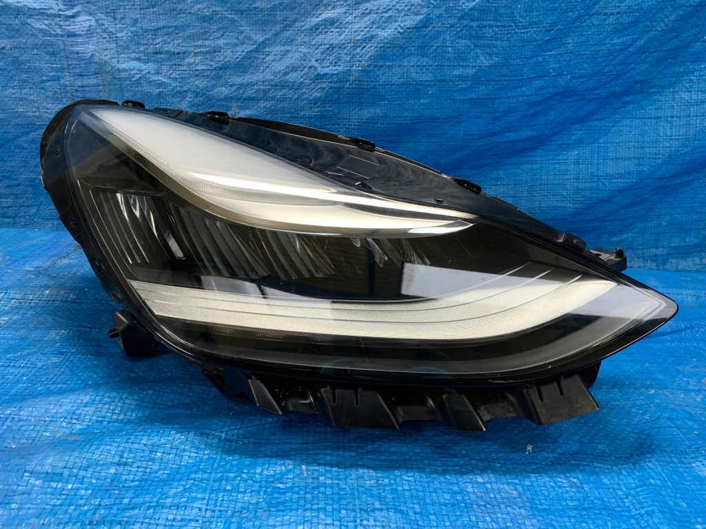 Купить Tesla model 3 правый  фара full led
