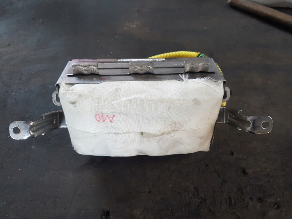 фото №1, Lexus nx 2014- подушка безпеки пасажира w консоль