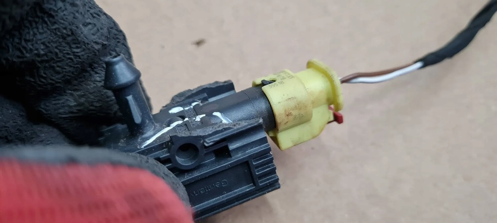 фото №11, Q5 80a датчик захисту пішоходів штекер колодка 80a959121b