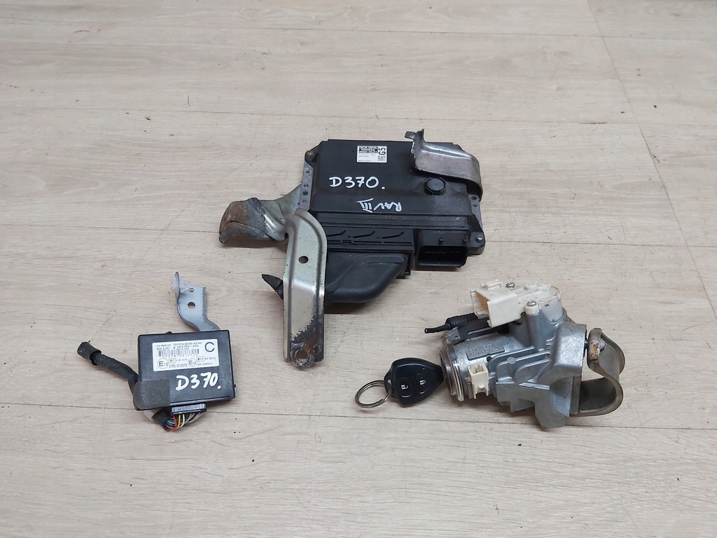 фото №1, Toyota rav4 iii 2,2 d4d бортовий комп'ютер двигуна ключ набір запуск