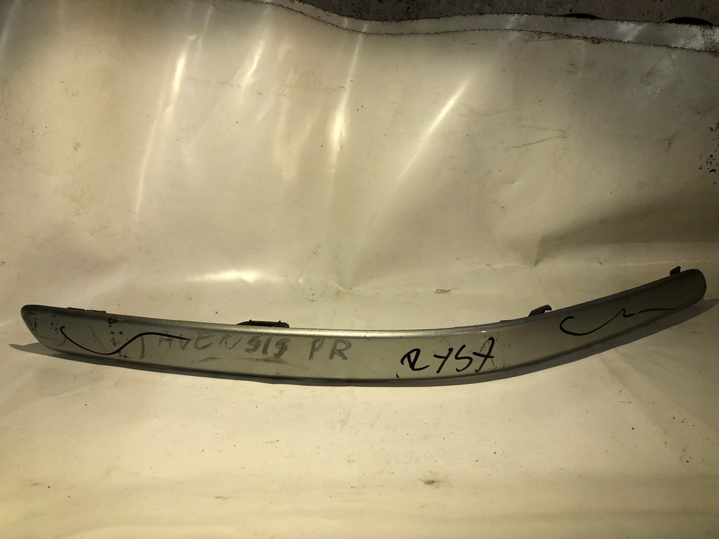 фото №1, Молдинг бампера перед перед передня ліва срібляста toyota avensis t25