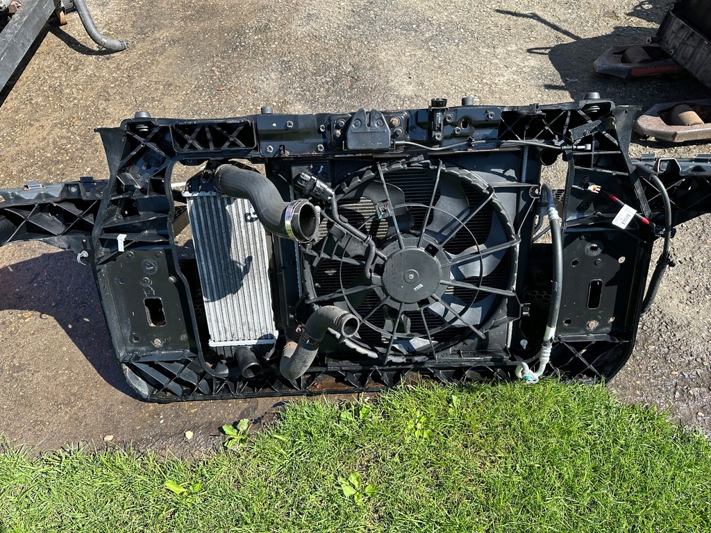 фото №8, Hyundai ix35 10-16r 1.7 crdi pas передний радиатор