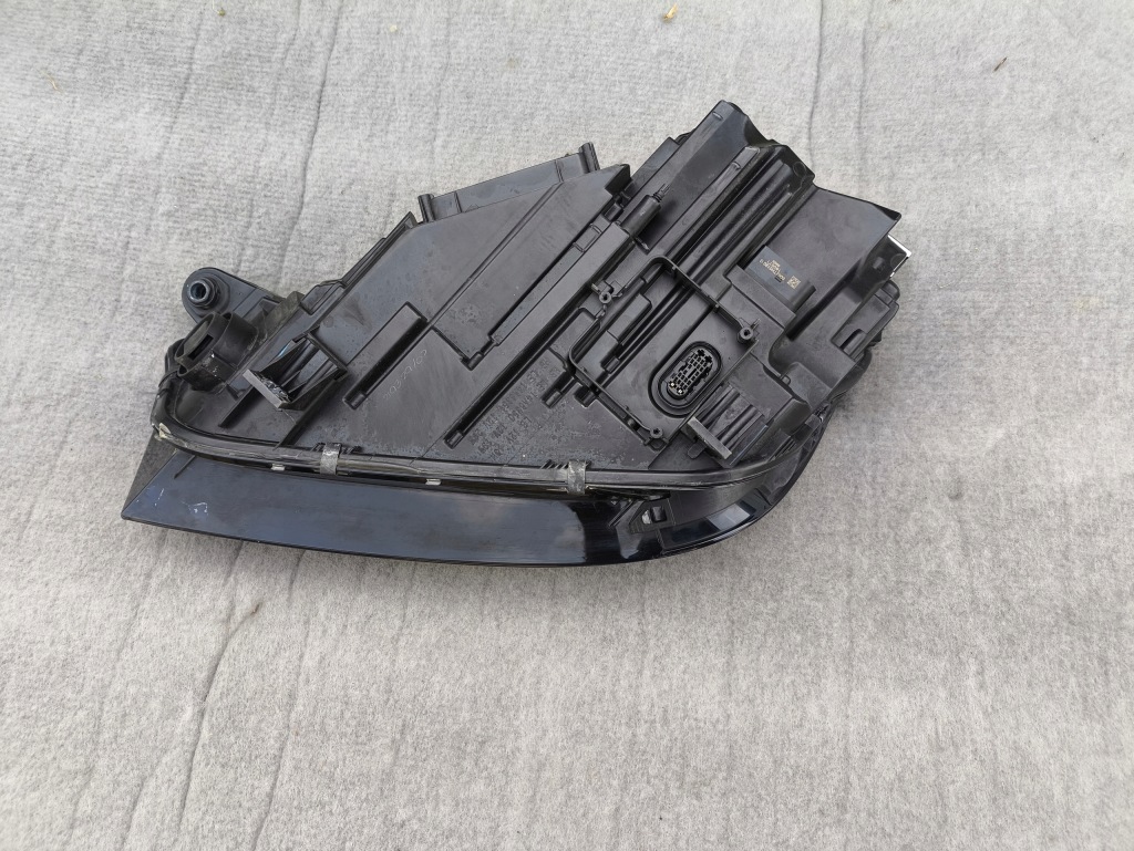 Купити Фара audi q5 80a правий перед full led європа