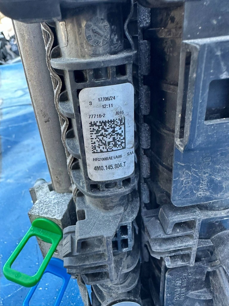 фото №7, Audi q7 q8 4m touareg комплект радіатор 4m0816411q 4m0145804t 8w0121251ab