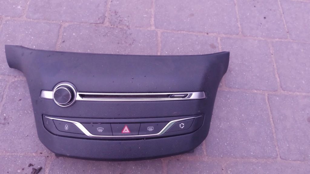 фото №1, Панель радіо peugeot 308 t9 2013- 96777664zd