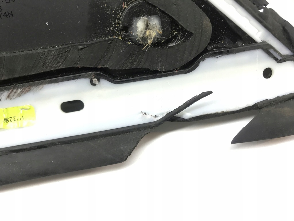 фото №9, Porsche cayenne coupe стекло треугольник 9y3845297d