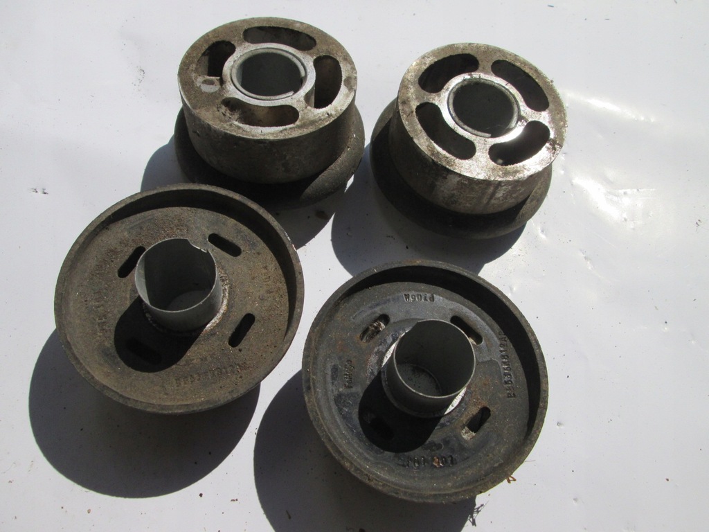 фото №1, Ford explorer 11- кронштейн підрамник кронштейн перед задня проставка підкладка