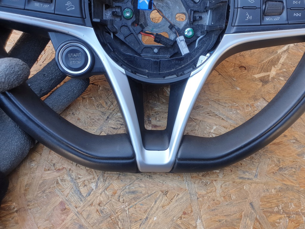 фото №5, Alfa romeo stelvio воздуховод мультифункция