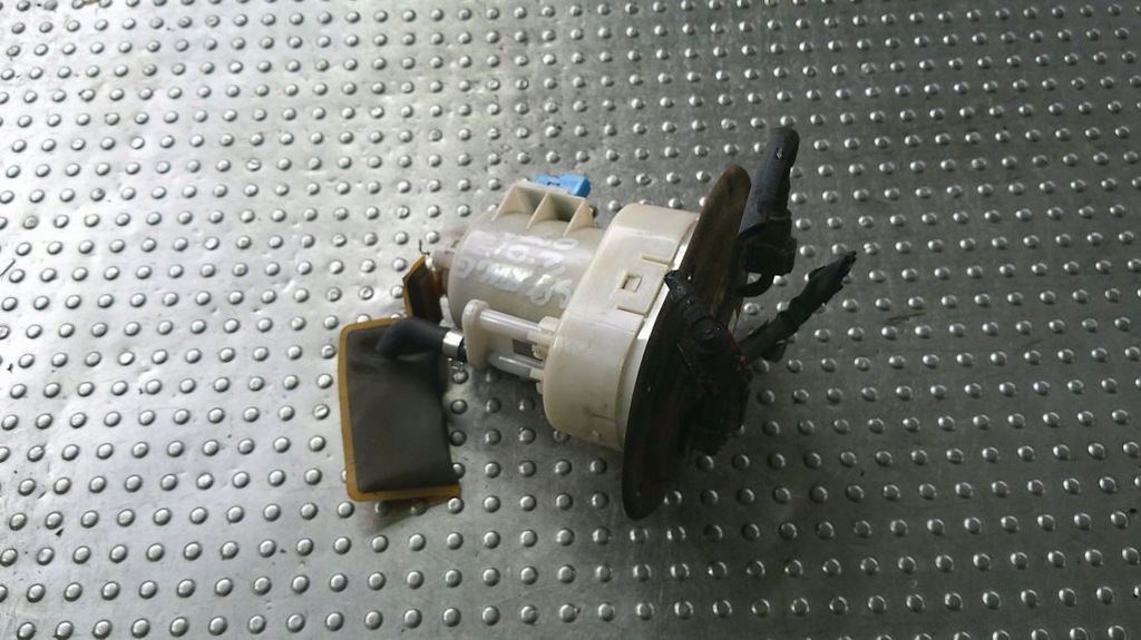 фото №1, Kia sportage ii 2.0i 2007 помпа топлива + поплавок