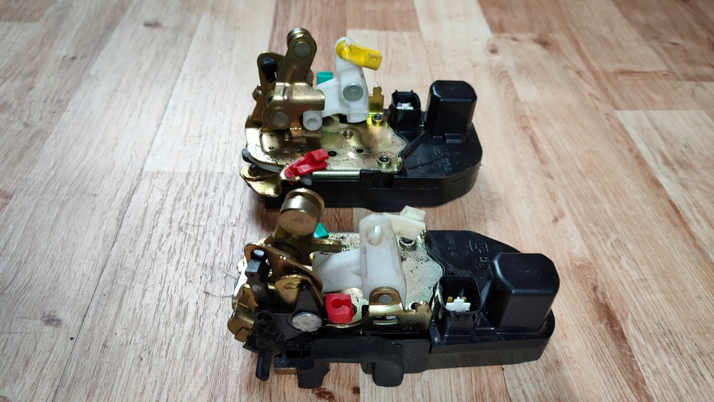 фото №6, Jeep grand cherokee wk 5-10r замок дверь правый задняя