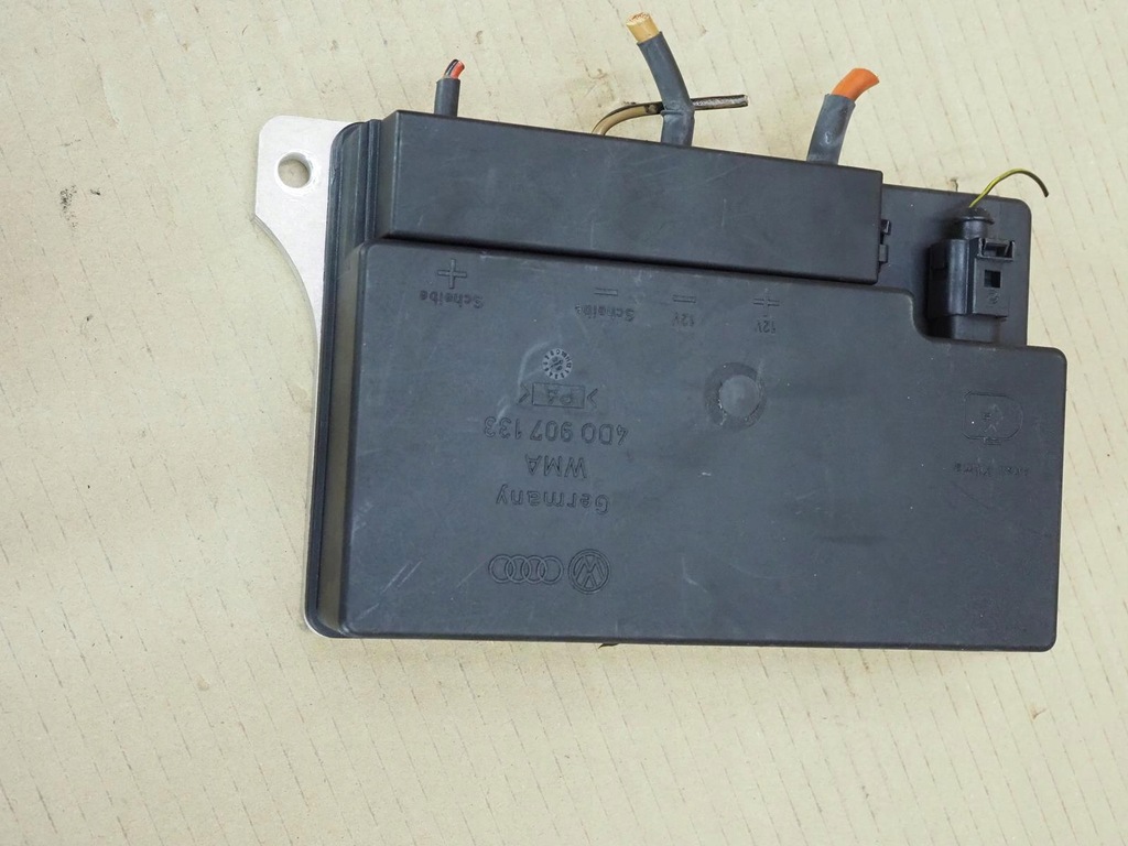 фото №11, Audi a8 d2 модуль блок керування скло 4d0907133