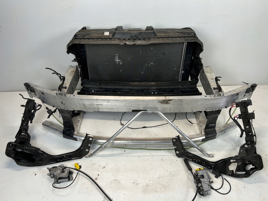 фото №1, Bmw 2 u06 2.0d передний kompletny