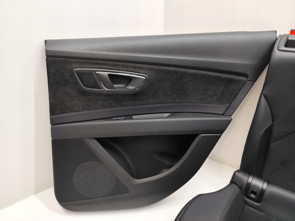 фото №14, Cupra seat leon 5f kombi lift сидіння заднє сидіння обшивки шкіра alcantara комплект