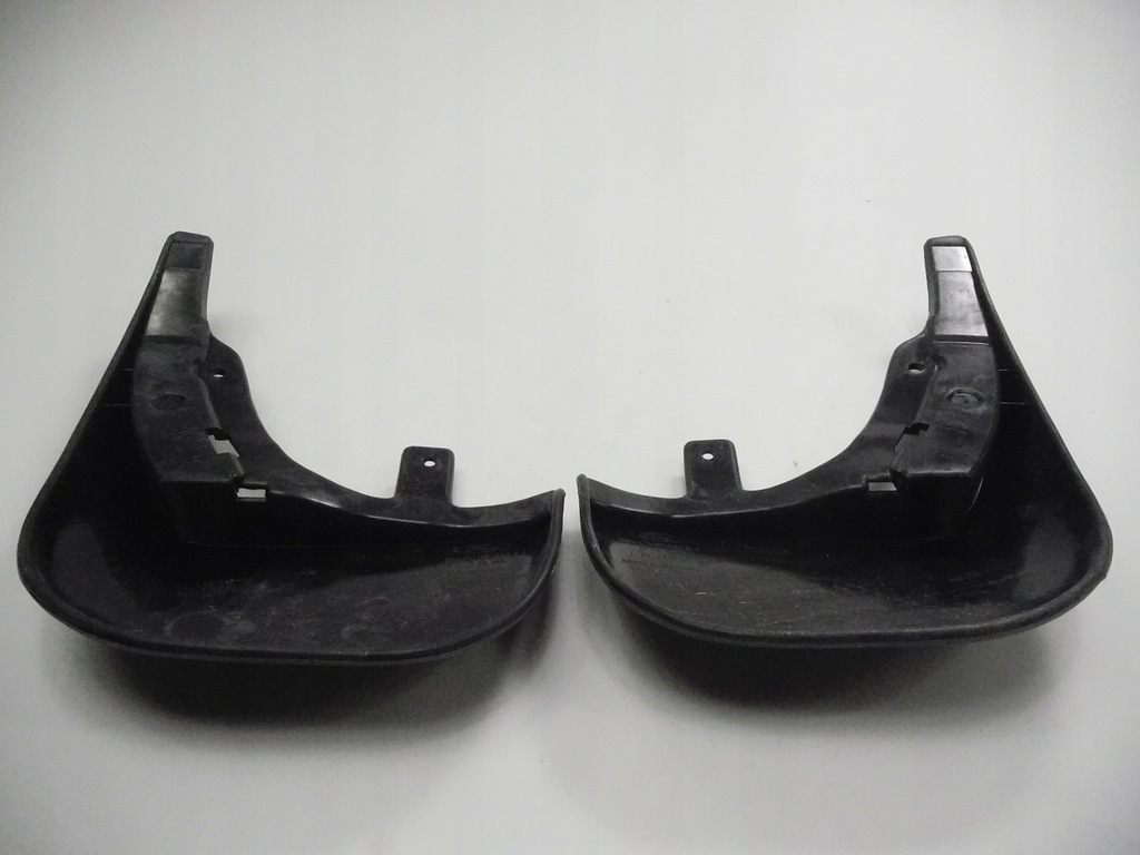 фото №6, Брызговики задняя ford focus kombi mk1 оригинальный номер 1073591