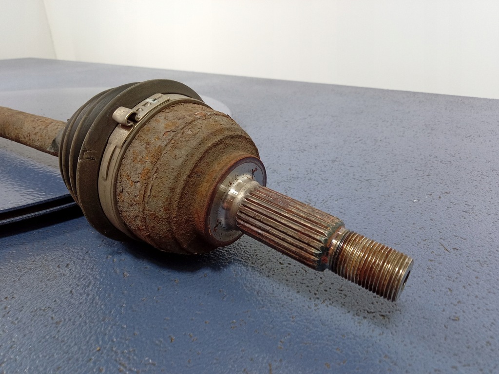 фото №5, Nissan note i e11 1.4 16v приводной вал правая перед механическая коробка передач