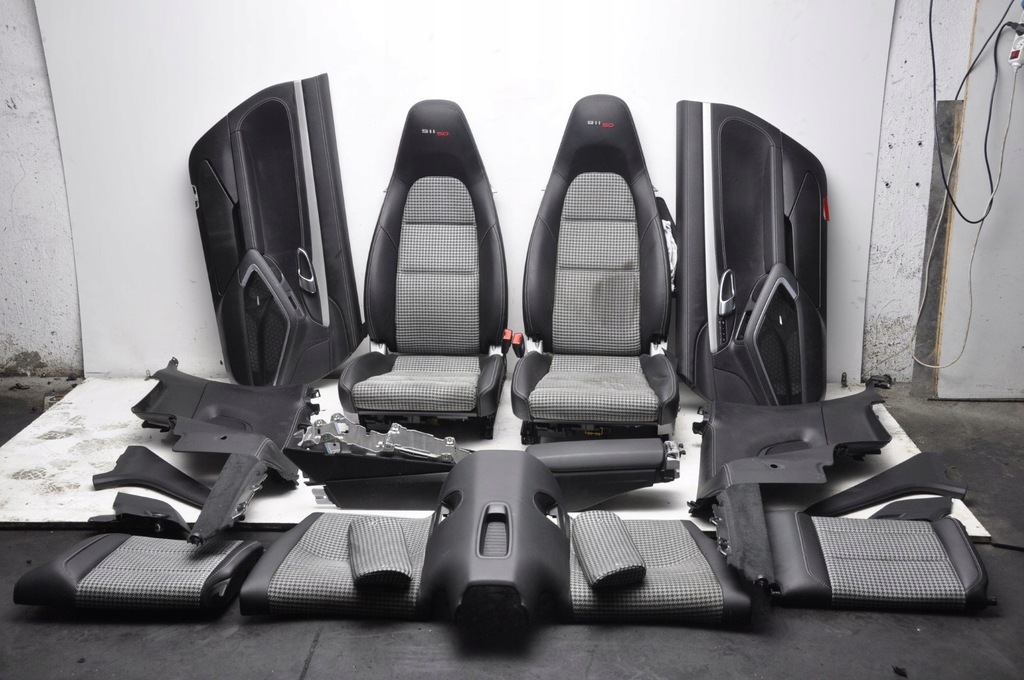 фото №1, Porsche 911 991 50th anniversary edition перехідник салону сидіння