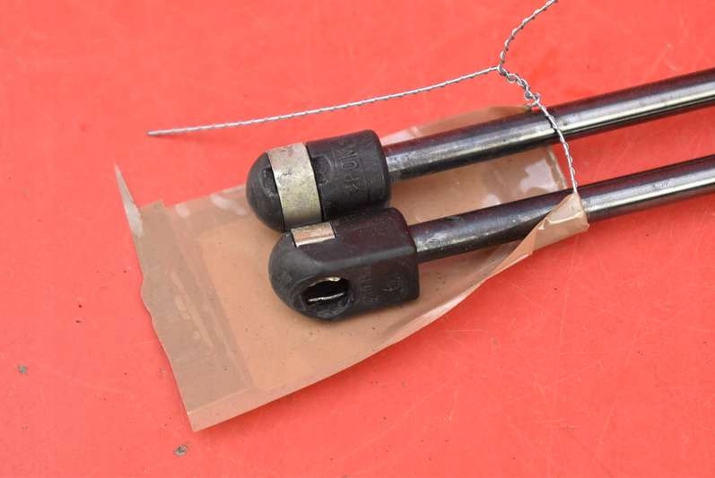 фото №5, Привід амортизатори капот 21278 alfa romeo gtv 95-06