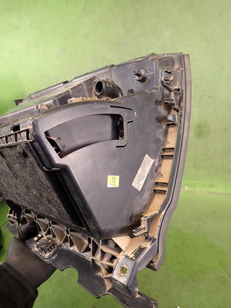 фото №10, Бардачок пассажира skoda octavia iv rs 21r 5e4857097