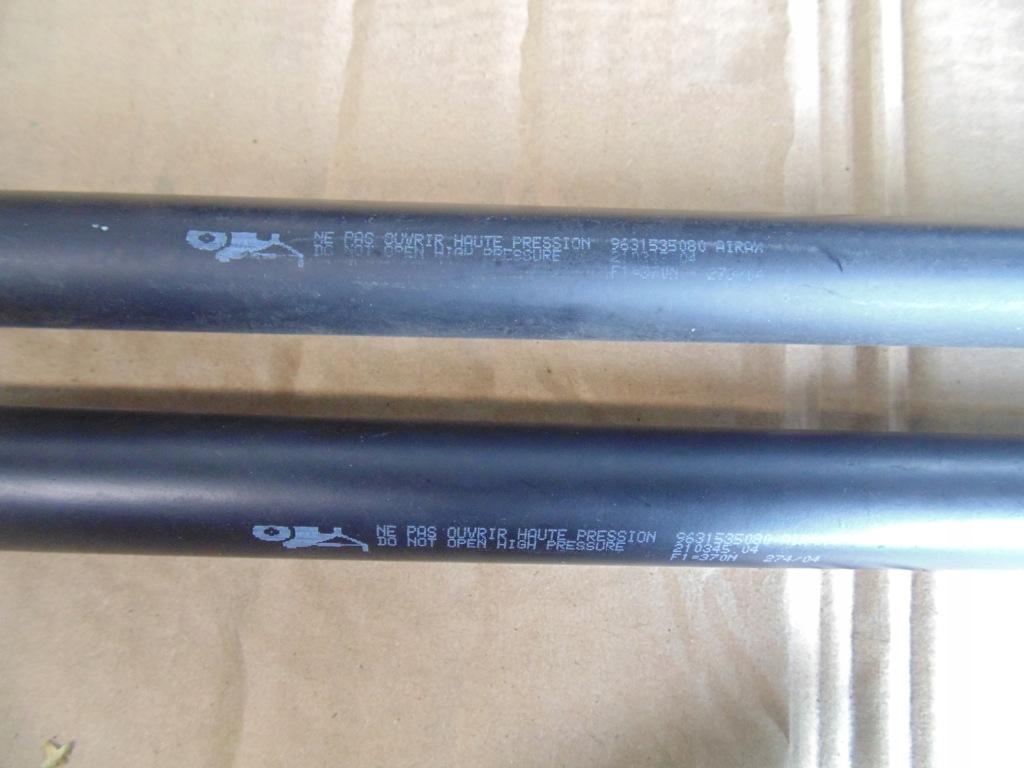 фото №2, Привід амортизатор багажника xsara picasso