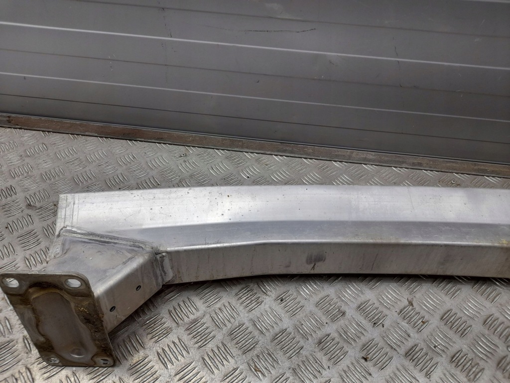 фото №13, Porsche panamera 970 2011 с задний поперечина бампера заднего