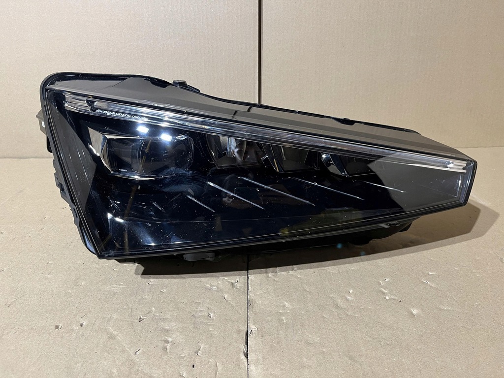 фото №1, Skoda scala лампа правий перед full led 657941016a