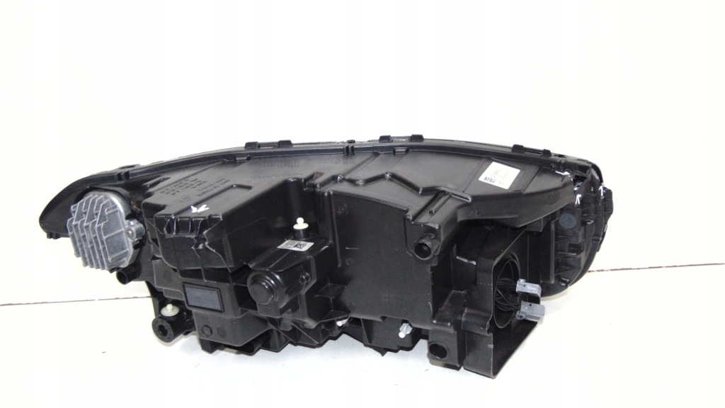 Volvo xc90 2 2 рестайлінг  ліва фара перед full led Зі Шроту